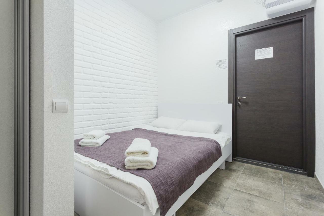 Skyhome Na Nauky Kyiv Exterior photo